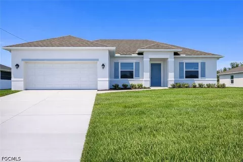 106 SW 21st Pl, Cape Coral, FL 33991