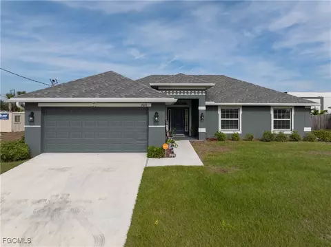 2021 NE 36th Ter, Cape Coral, FL 33909