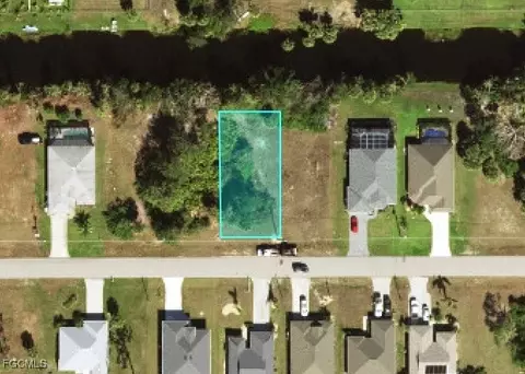 130 Albatross Rd, Rotonda West, FL 33947