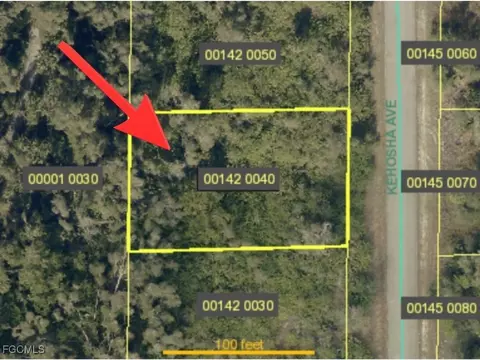 720 Kehosha Ave, Lehigh Acres, FL 33974
