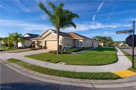 2085 Pigeon Plum Way, North Fort Myers, FL 33917