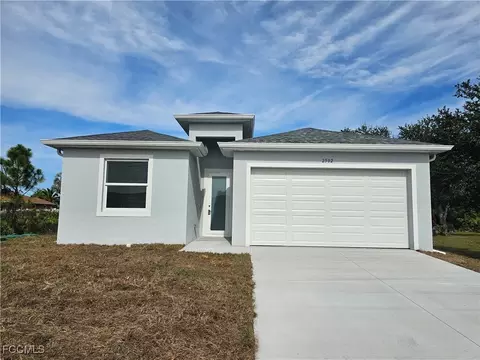 2502 26th St SW, Lehigh Acres, FL 33976