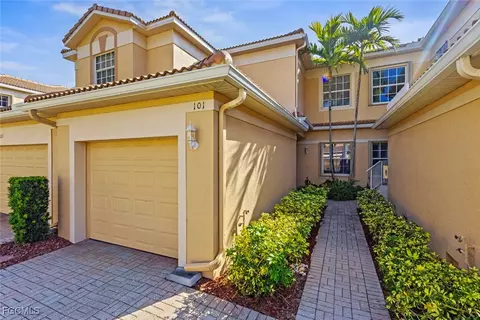 6021 Jonathans Bay Cir #101, Fort Myers, FL 33908