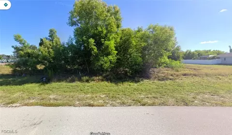 203 SW 9th Pl, Cape Coral, FL 33991