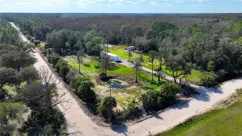 22950 Tinas Ln, Fort Myers, FL 33913