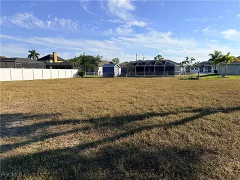 1422 SW 39th Ter, Cape Coral, FL 33914
