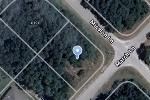 March Ln, Labelle, FL 33935