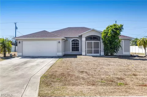 3908 SE 2nd Ave, Cape Coral, FL 33904