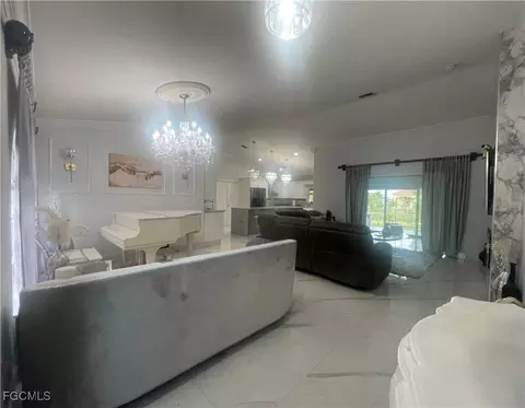 920 Alaska Ave, Lehigh Acres, FL 33971