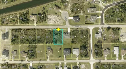 3007 26th St W, Lehigh Acres, FL 33971