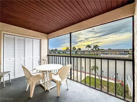 4534 SE 5th Pl #11, Cape Coral, FL 33904