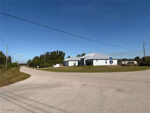 1111 Carl Ave, Lehigh Acres, FL 33971