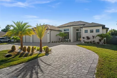 1140 SW 40th Ter, Cape Coral, FL 33914