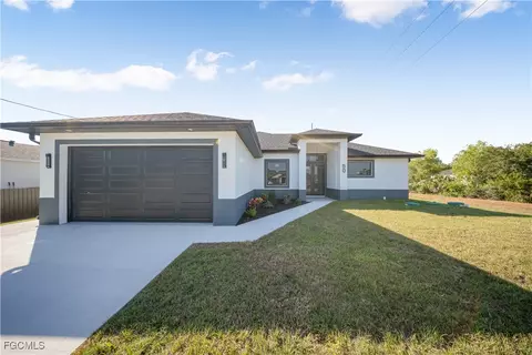 50 Denis Ave S, Lehigh Acres, FL 33976