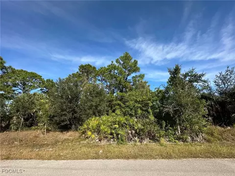 3418 39th St SW, Lehigh Acres, FL 33976