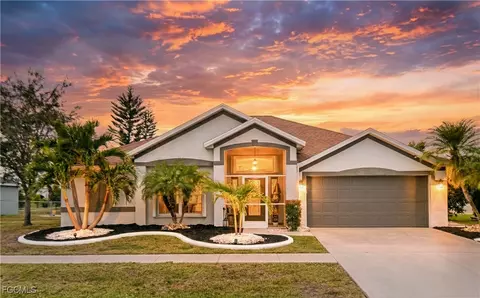 4656 Varsity Cir, Lehigh Acres, FL 33971