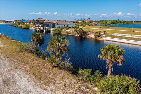 4527 NW 35th Ter, Cape Coral, FL 33993