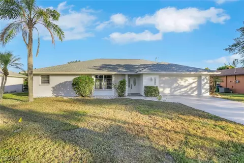 1719 SE 8th St, Cape Coral, FL 33990