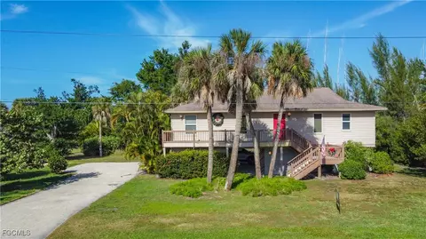 1595 Bunting Ln, Sanibel, FL 33957