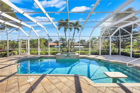 9214 Palm Island Cir, North Fort Myers, FL 33903
