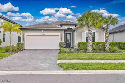 11241 Timber Creek Dr, Fort Myers, FL 33913