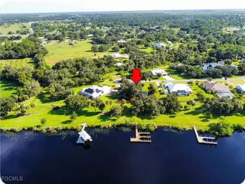 21070 Captain Nelson Ct, Alva, FL 33920