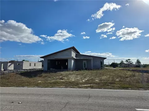 2912 Embers Pkwy W, Matlacha, FL 33993