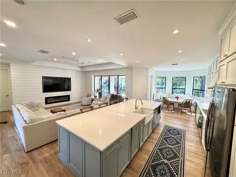 28360 Del Lago Way, Bonita Springs, FL 34135