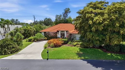 28360 Del Lago Way, Bonita Springs, FL 34135