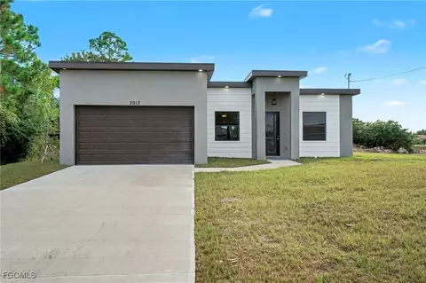 3013 4th St SW, Lehigh Acres, FL 33976
