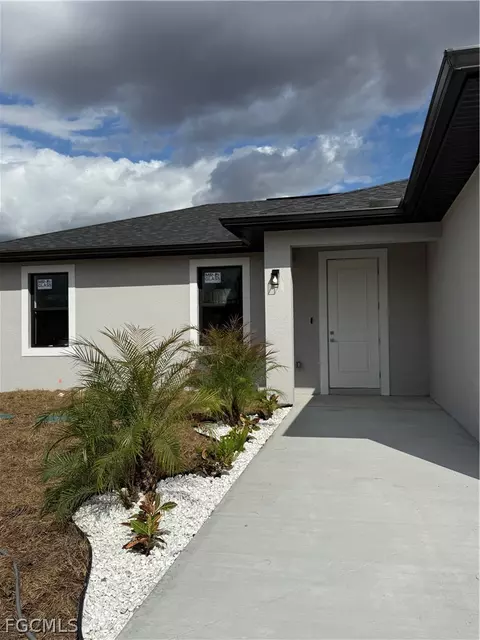 1048 Jay Ct, Labelle, FL 33935 photo 2