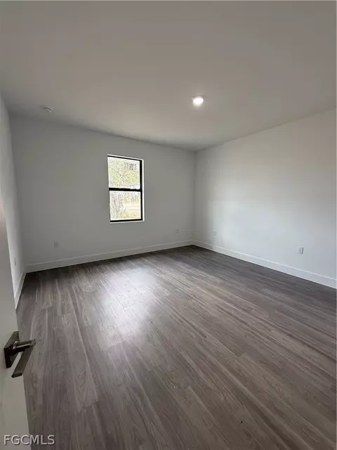 1048 Jay Ct, Labelle, FL 33935 photo 9