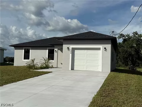 1048 Jay Ct, Labelle, FL 33935 photo 2