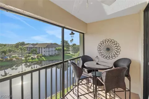 4240 Steamboat Bnd #403, Fort Myers, FL 33919