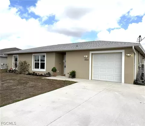 9025 Lamkin Cir, Labelle, FL 33935
