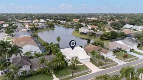 1957 Piccadilly Circus, Naples, FL 34112