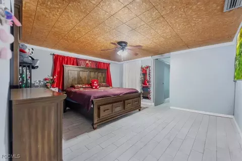 Bedroom - 2099 Summerall Rd, Labelle, FL 33935 photo 4 of 4