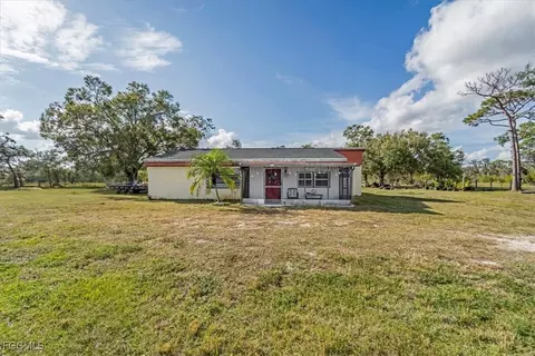 Exterior - 2099 Summerall Rd, Labelle, FL 33935 photo 2 of 10