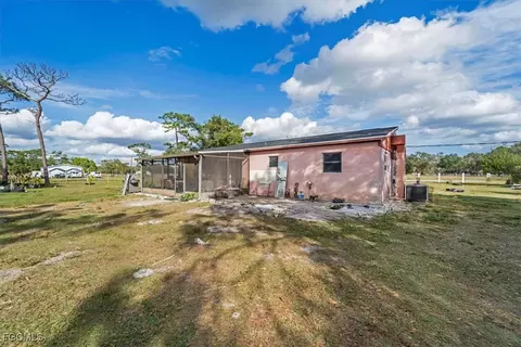 Exterior - 2099 Summerall Rd, Labelle, FL 33935 photo 7 of 10