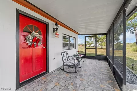 Exterior - 2099 Summerall Rd, Labelle, FL 33935 photo 4 of 10