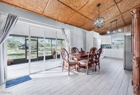 Dining - 2099 Summerall Rd, Labelle, FL 33935 photo 2 of 2