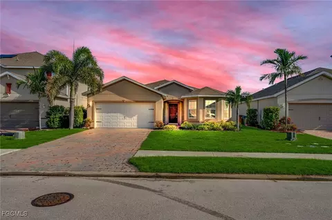 3477 Acapulco Cir, Cape Coral, FL 33909