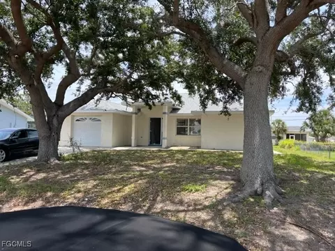 149 Salem Ave NW, Port Charlotte, FL 33952