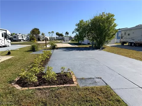 19681 Summerlin Apt 179 Rd, Fort Myers, FL 33908