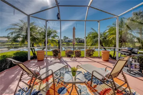2636 Clairfont Ct, Cape Coral, FL 33991