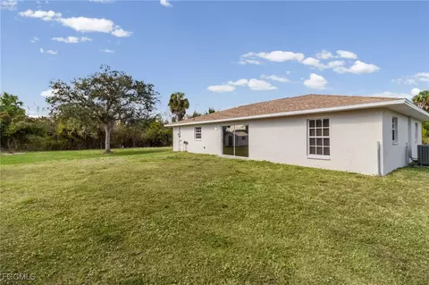 1099 Branthoover Ln, Moore Haven, FL 33471 photo 5