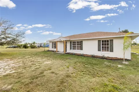 1099 Branthoover Ln, Moore Haven, FL 33471 photo 4