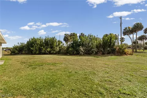 1099 Branthoover Ln, Moore Haven, FL 33471 photo 8