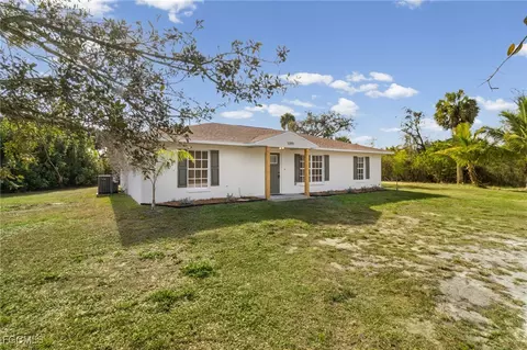 1099 Branthoover Ln, Moore Haven, FL 33471 photo 2