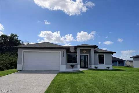 3903 11th St SW, Lehigh Acres, FL 33976